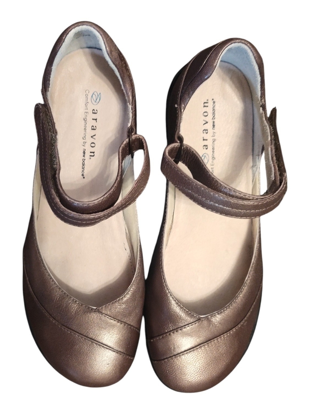 Aravon NWOB Metallic Bronze Mary Jane Flats with Strap